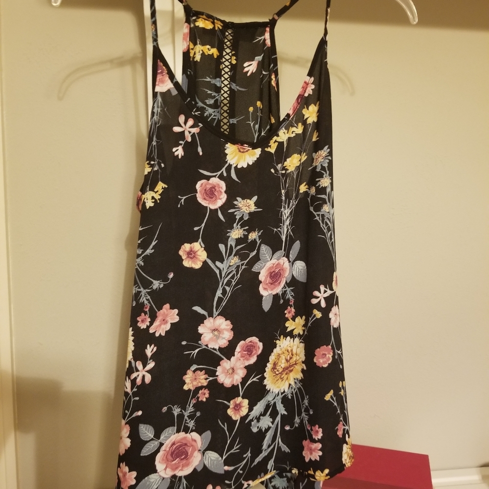 Floral romantic blouse